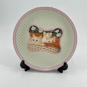 Lynn Hollyn Town & Country Toscany Japan Kittens Decorative Plate Pink Green